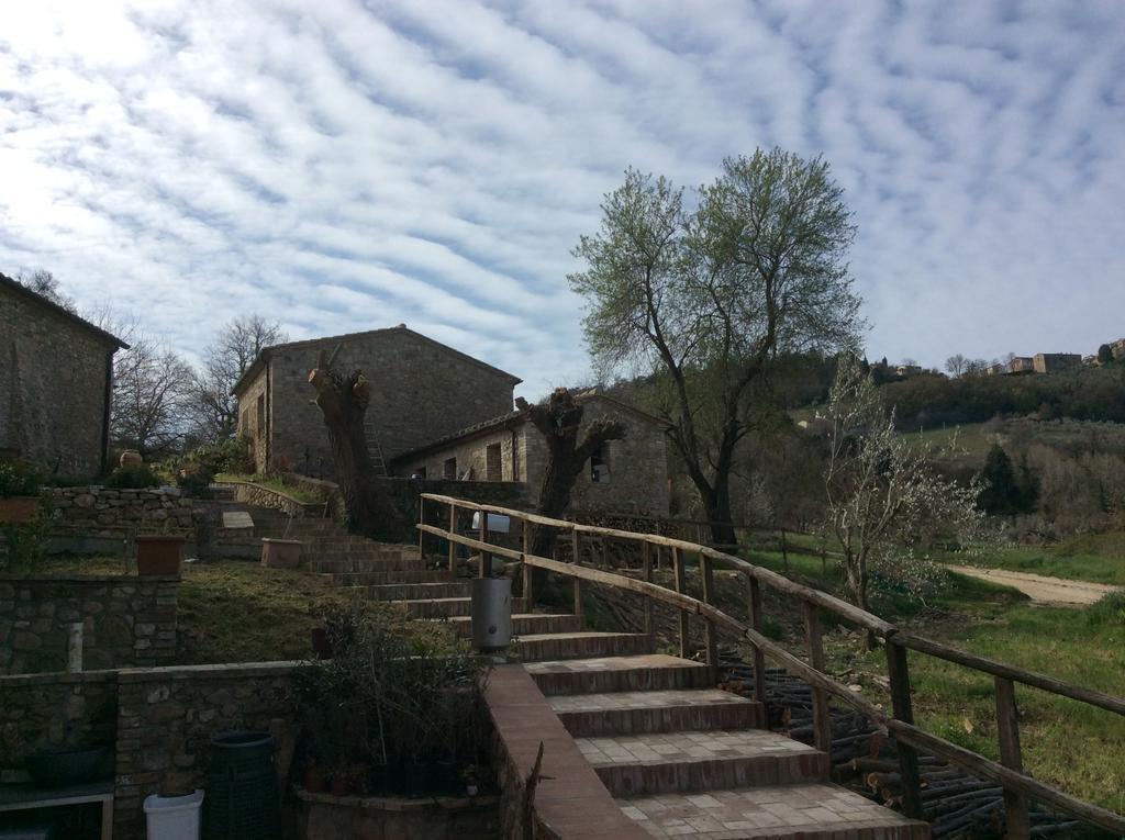 Agriturismo Le Canterie Radicondoli Kültér fotó