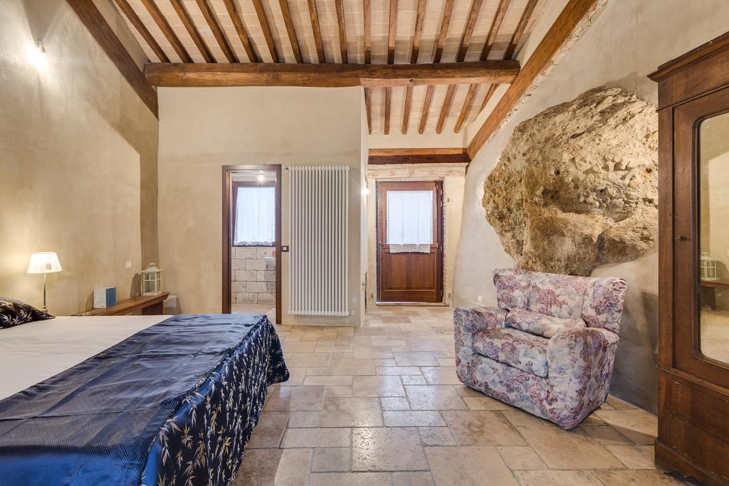 Agriturismo Le Canterie Radicondoli Kültér fotó