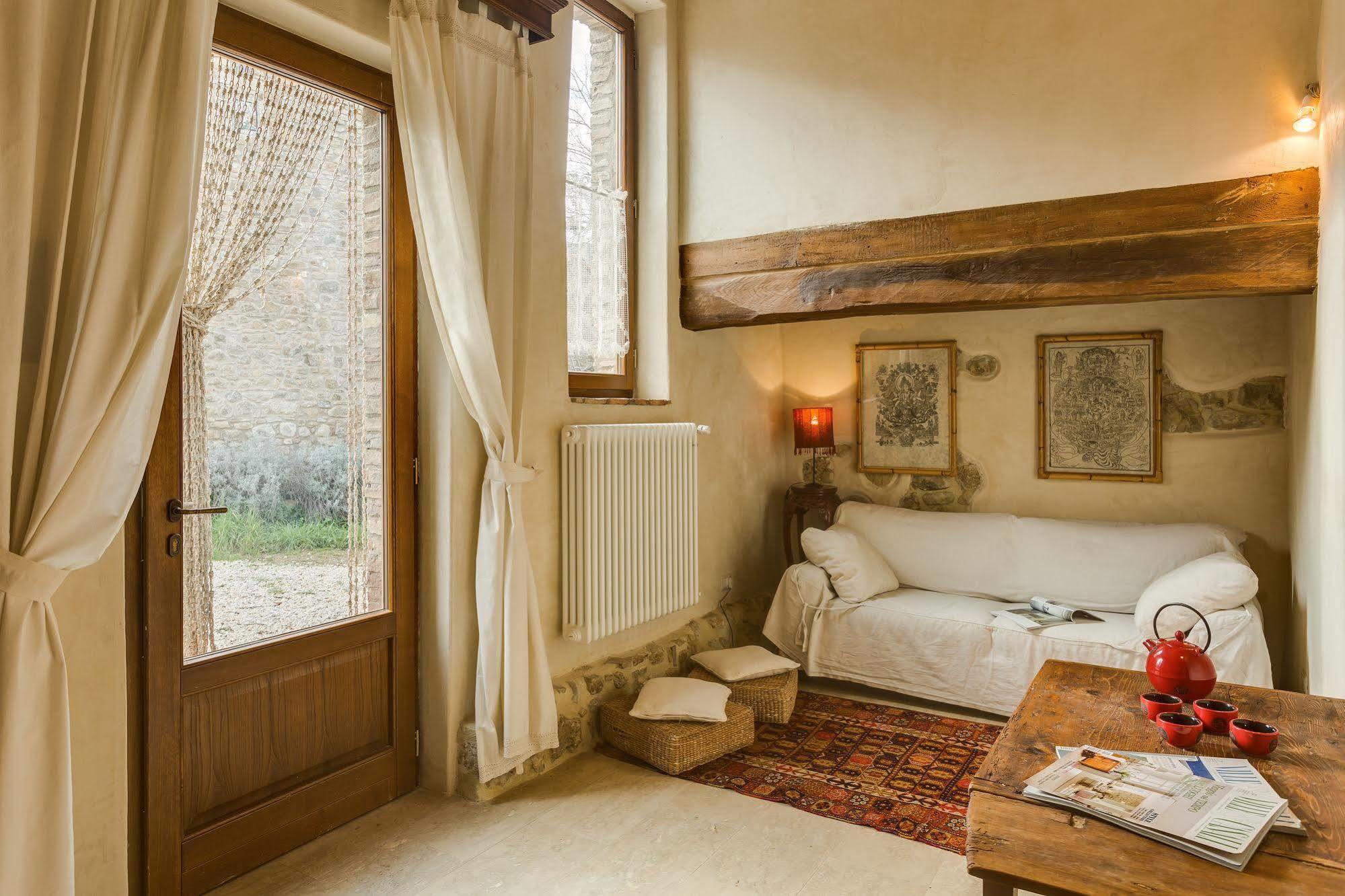 Agriturismo Le Canterie Radicondoli Kültér fotó