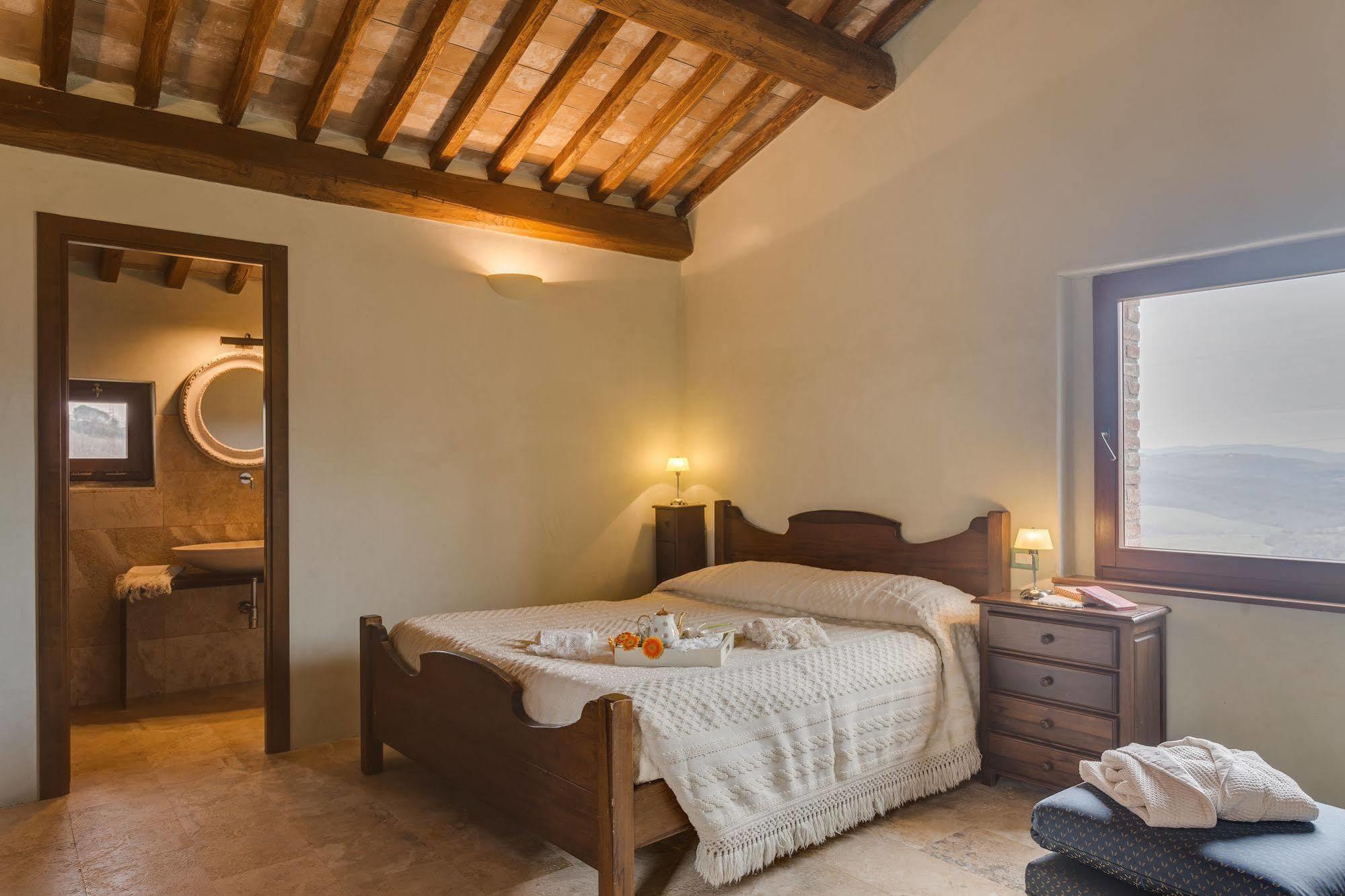Agriturismo Le Canterie Radicondoli Kültér fotó